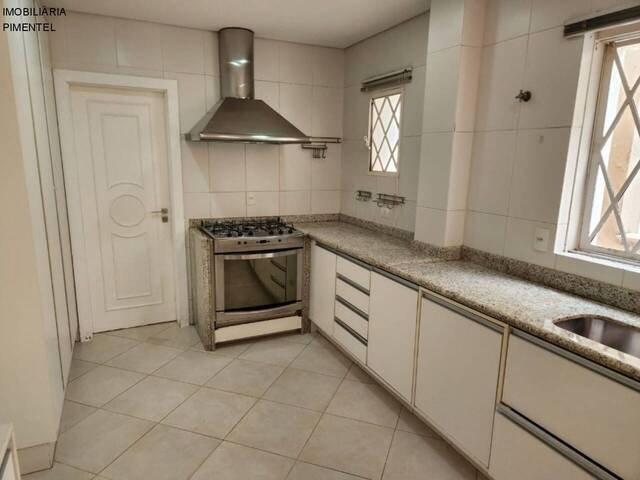Casa para Venda em Santana de Parnaíba - 5