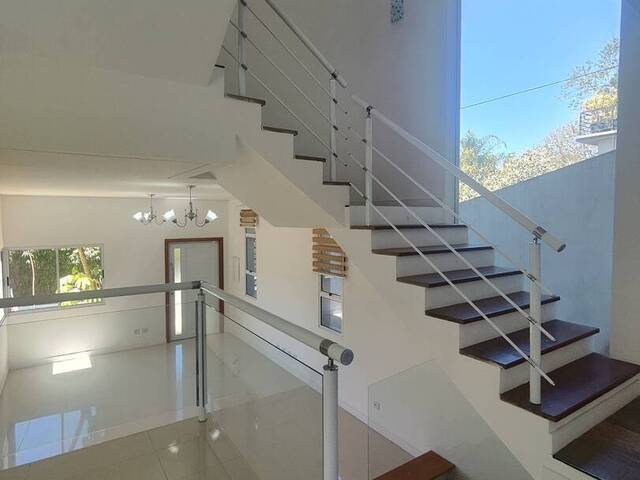 Casa para Venda em Santana de Parnaíba - 5