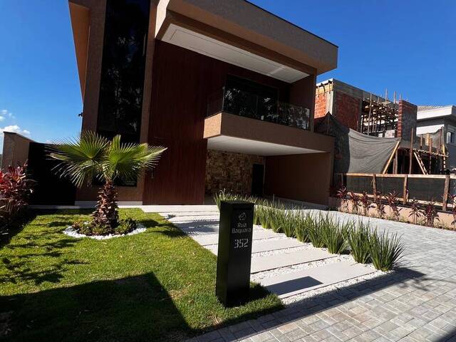 #154 - Casa para Venda em Santana de Parnaíba - SP - 1